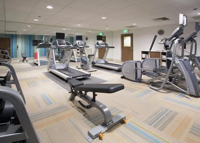 Holiday Inn Express & Suites Dallas Ne Arboretum