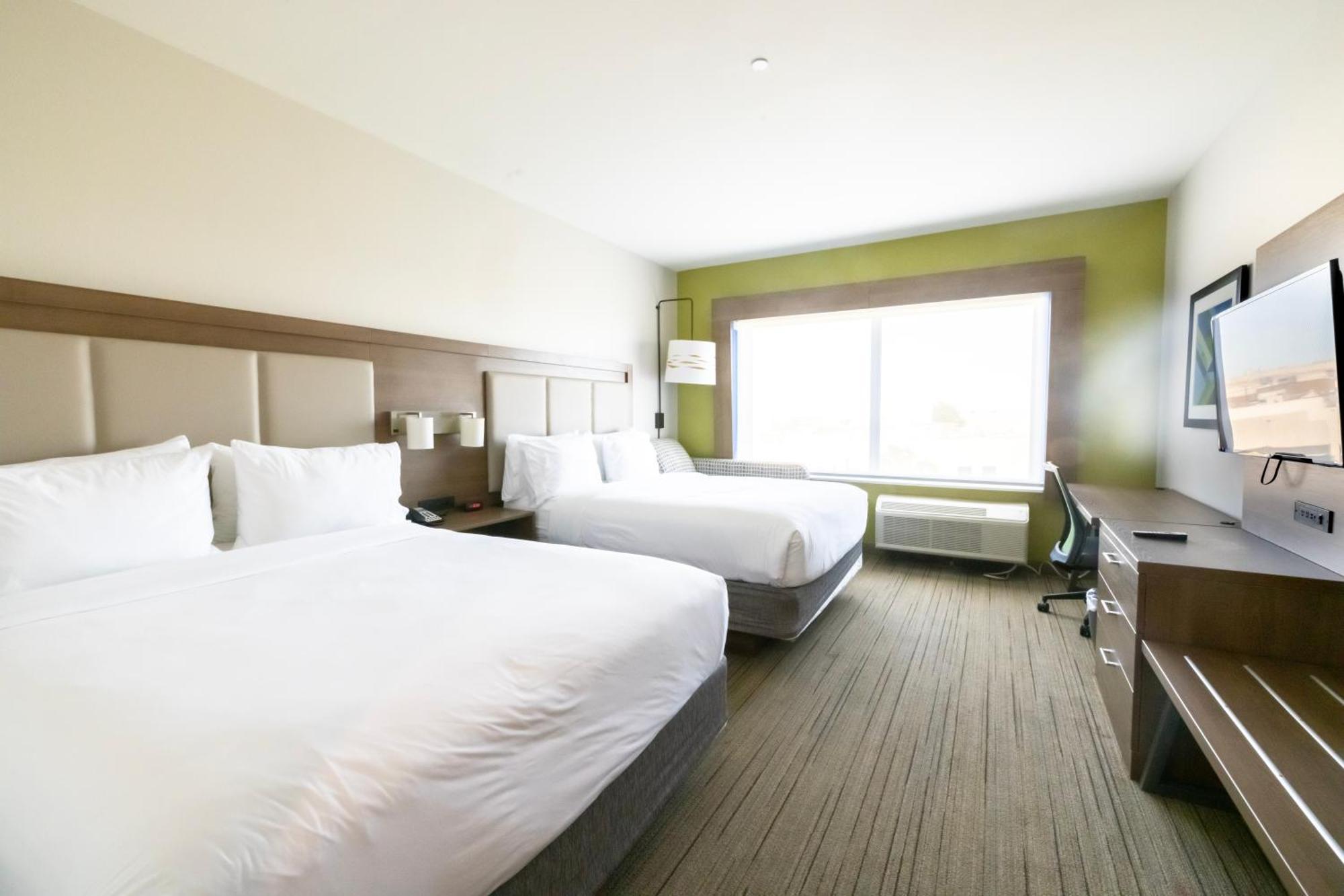 Express & Dallas Ne Arboretum 3* Garland